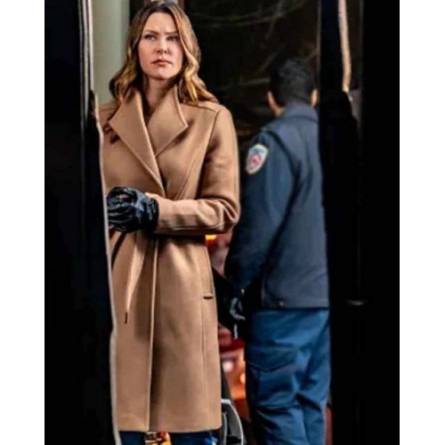 Mystery 101 Killer Timing Amy Winslow Coat